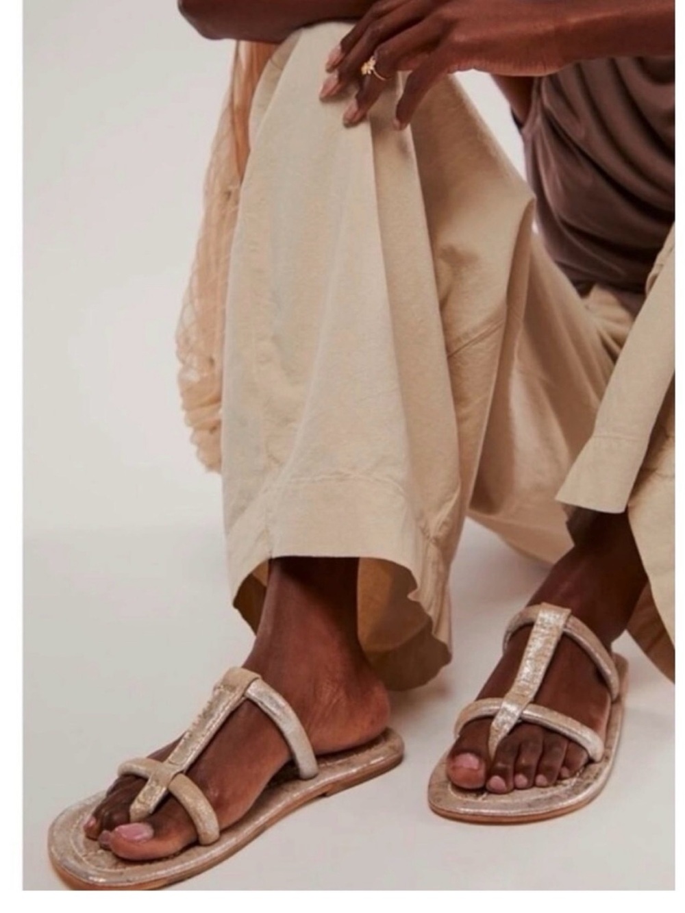 NWOT Free People Hadden
Sandals metallic (shoe 25)